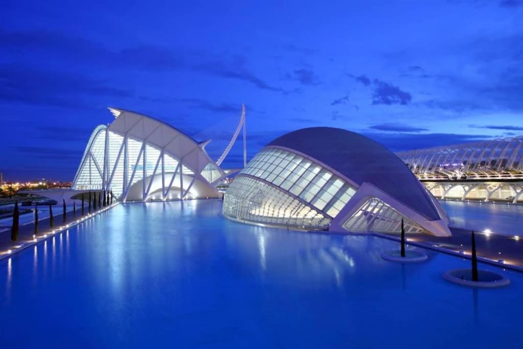 Coqueto Apartamento De Playa Con Piscina Y Terraza Valencia Exterior photo